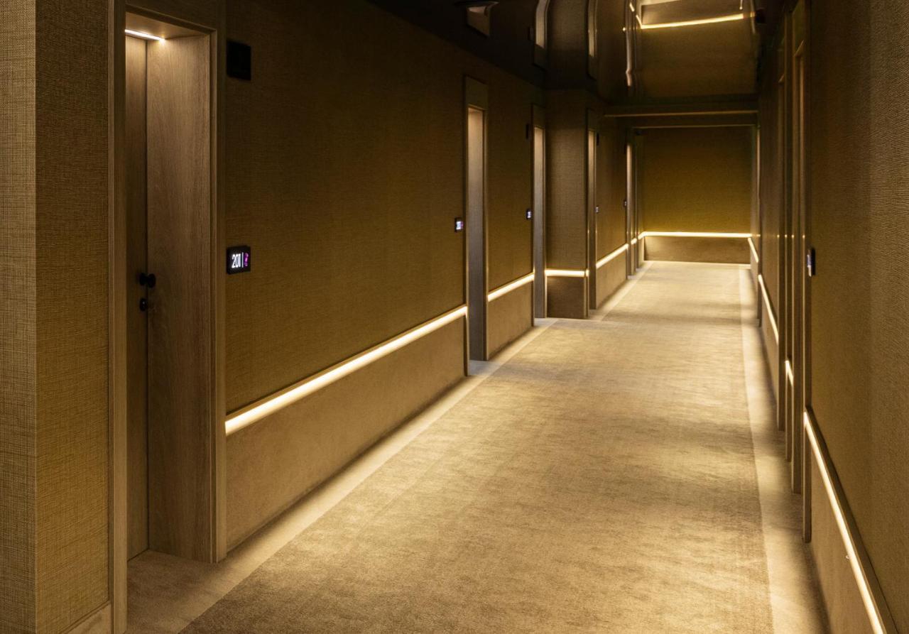 -- Este Park Hotel -- Part Of Urban Chic Luxury Design Hotels - Parking & Compliments - Next To Shopping & Dining Mall بلوفديف المظهر الخارجي الصورة