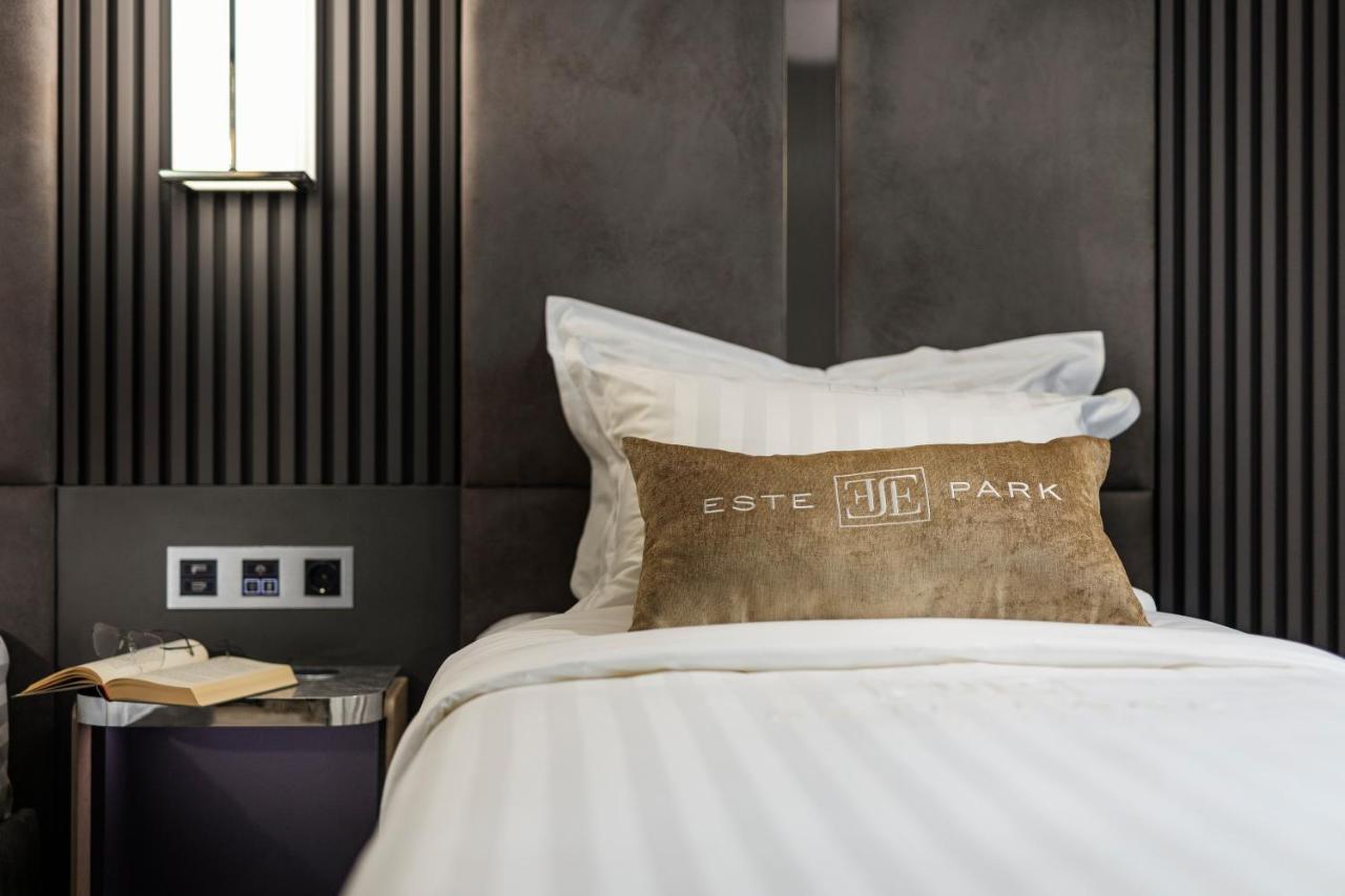 -- Este Park Hotel -- Part Of Urban Chic Luxury Design Hotels - Parking & Compliments - Next To Shopping & Dining Mall بلوفديف المظهر الخارجي الصورة
