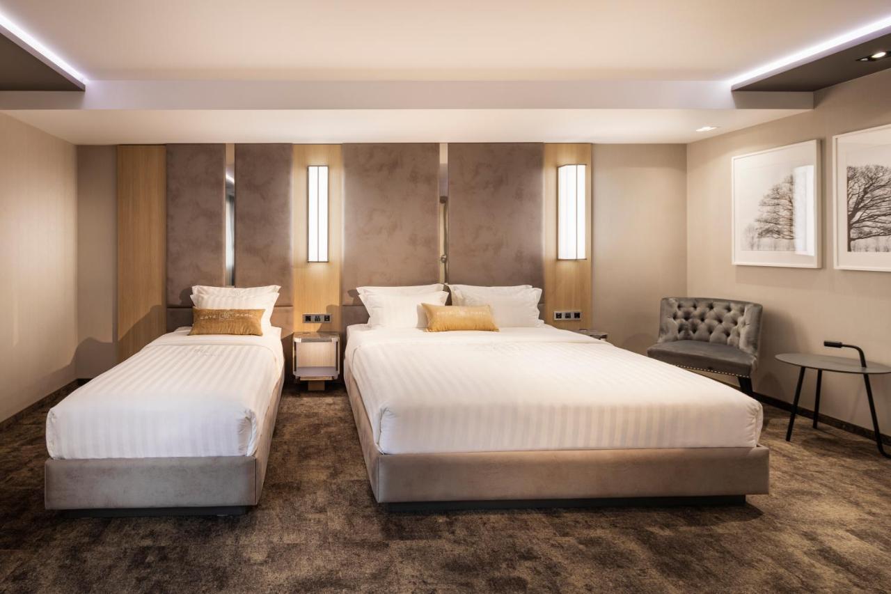 -- Este Park Hotel -- Part Of Urban Chic Luxury Design Hotels - Parking & Compliments - Next To Shopping & Dining Mall بلوفديف المظهر الخارجي الصورة